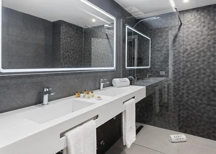 Karat Presidencial Villa *